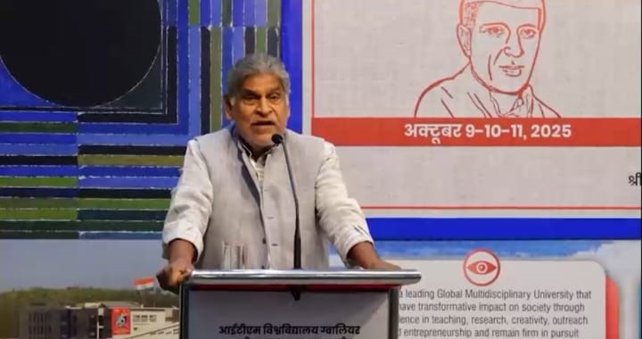 क्या इतिहास अतीत का एक लेखा-जोखा, मात्र ही है, या‌ इससे‌ कुछ सबक भी ‌ मिलता है ,?