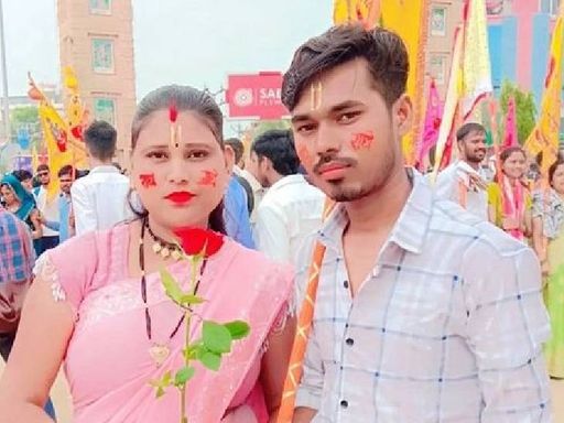 एक ही चिता पर अंतिम संस्कार… पति-पत्नी ने एक फंदे पर लगाई फांसी, सुसाइड नोट में लिखी थी आखिरी इच्छा