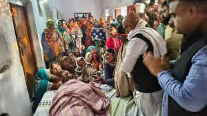 क्यों न चुनाव आयोग के खिलाफ हत्या में दर्ज किए जाएं बीएलओ की मौत के मामले!