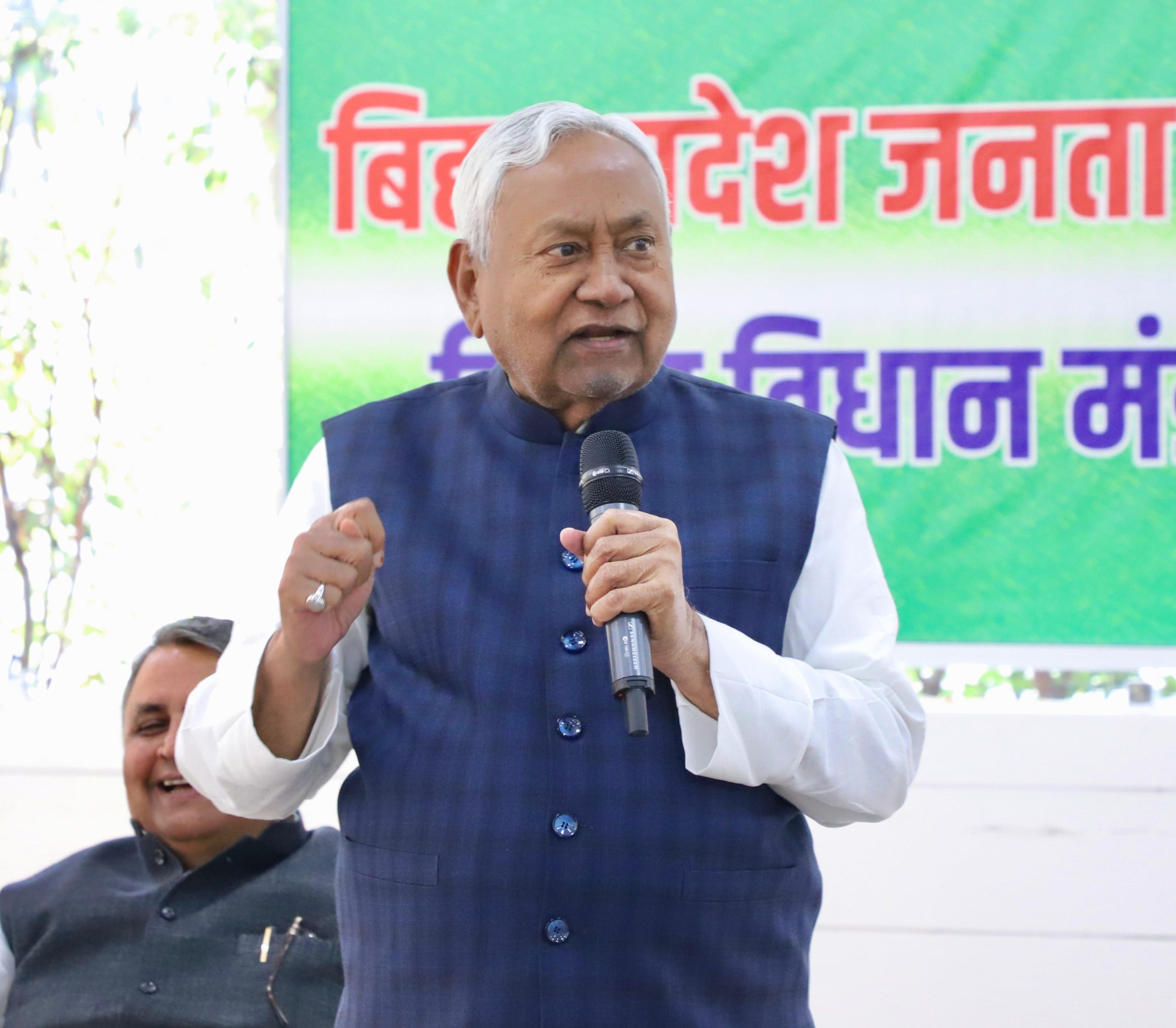 10वीं बार मुख्यमंत्री पद की शपथ : उतार चढ़ाव वाला रहा है नीतीश कुमार का सियासती सफर!