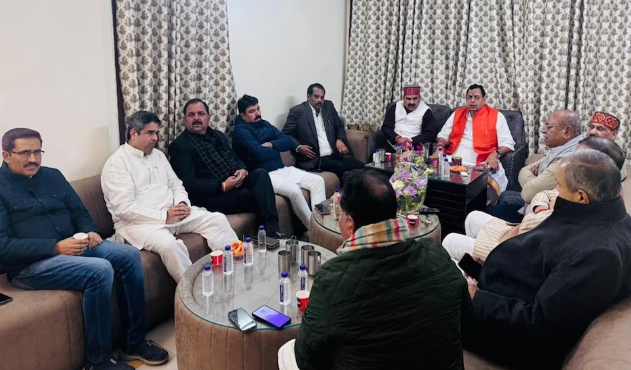 क्या गुल खिलाएगी यूपी में बीजेपी के ब्राह्मण विधायकों को लामबंदी ?