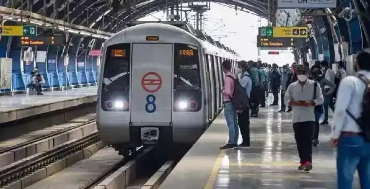 दिल्ली मेट्रो में जोड़े जाएंगे लग्जरी कोच!