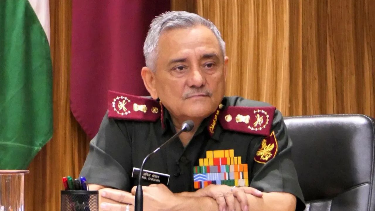 ‘पाकिस्तान को बदलना पड़ा सैन्य ढांचा’, CDS जनरल अनिल चौहान ने बताया ऑपरेशन सिंदूर का असर  