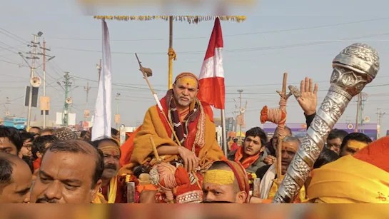 प्रयागराज माघ मेले में शंकराचार्य स्वामी अविमुक्तेश्वरानंद की तबीयत बिगड़ी, 6 दिन से धरना जारी