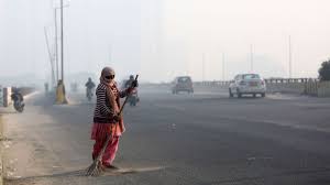 दिल्ली में बारिश भी नहीं सुधार पाई हवा, आनंद विहार से पटपड़गंज तक 300 के ऊपर AQI जानें अपने इलाके का हाल