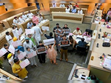 Chandigarh Mayor Election : त्रिकोणीय मुकाबले में BJP की जीत, 18 वोट के साथ सौरभ जोशी चुने गए महापौर