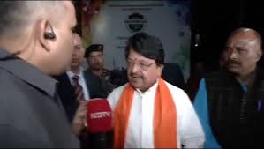 इंदौर में दूषित पानी से हुई मौतों के सवाल पर मंत्री ने की रिपोर्टर से बदसलूकी