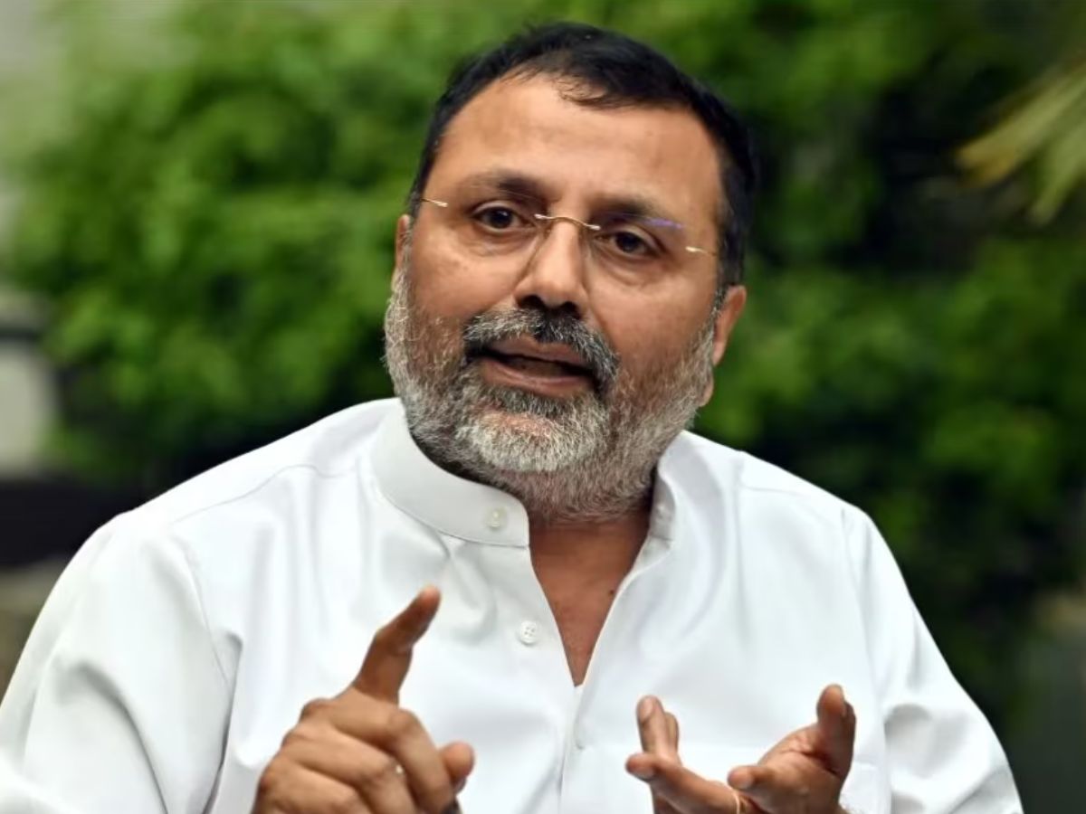 भाजपा सांसद निशिकांत दुबे ने पंडित नेहरू पर की आपत्तिजनक टिप्पणी, भरी संसद में कहा – इनका इतिहास…’