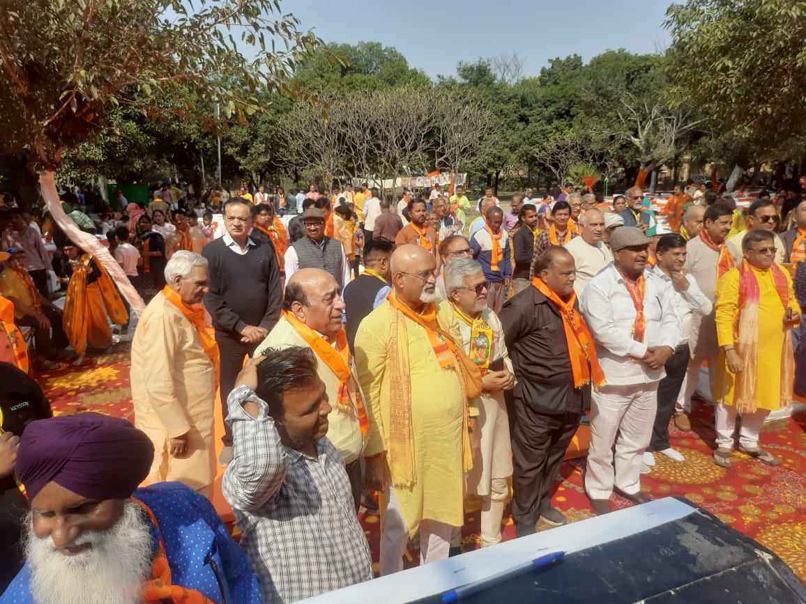 सनातनी हिंदुओं ने सम्मेलनों का आयोजन