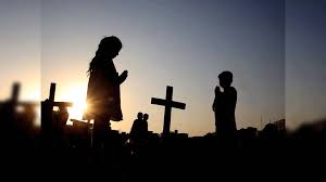 कायनात को कब्रगाह बनाते हो ..