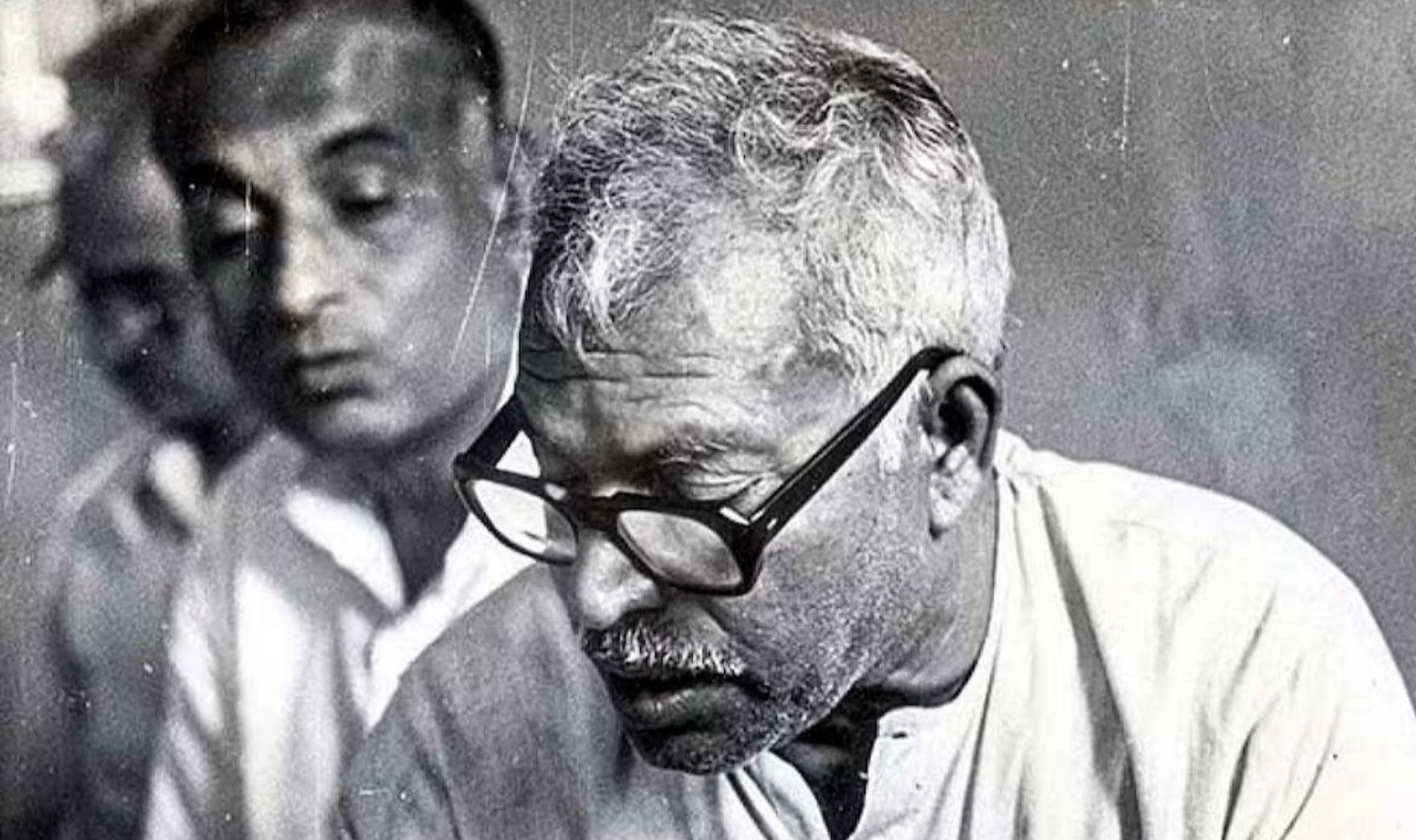 कर्पूरी ठाकुर, हरावल दस्ते के सोशलिस्ट थे !