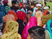 तीन मासूम के साथ दम्पति ने की आत्महत्या!