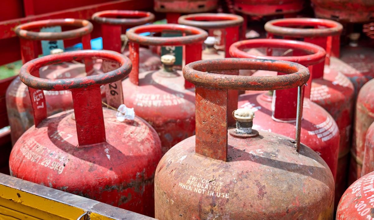 क्या भारत में वाकई होने वाली है रसोई गैस की किल्लत ?