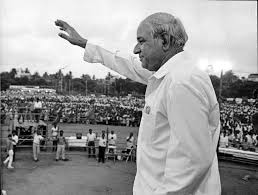 कांशीराम पर अब दलित वोटबैंक की राजनीति, सभी दल लगाने भुनाने में!