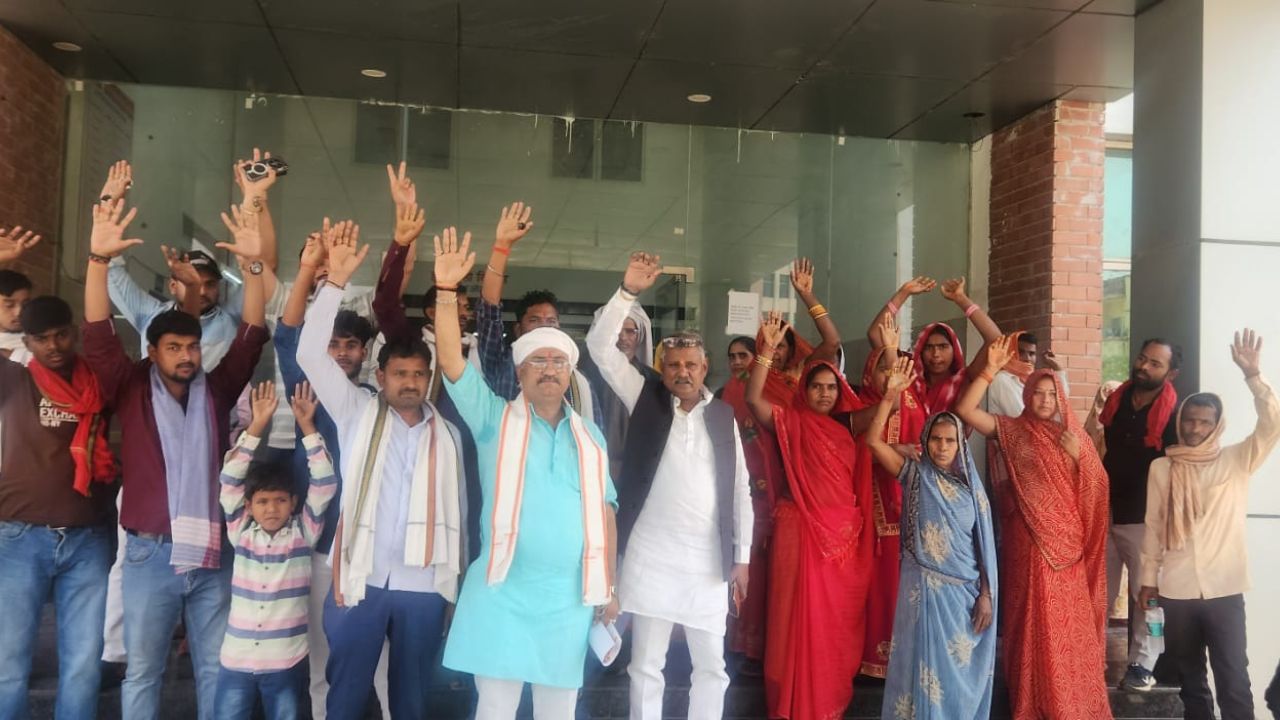 सोनभद्र मेडिकल कॉलेज में 12 घंटे से ब्लैकआउट, अंधेरे में हुआ इलाज, सिस्टम पर उठे सवाल