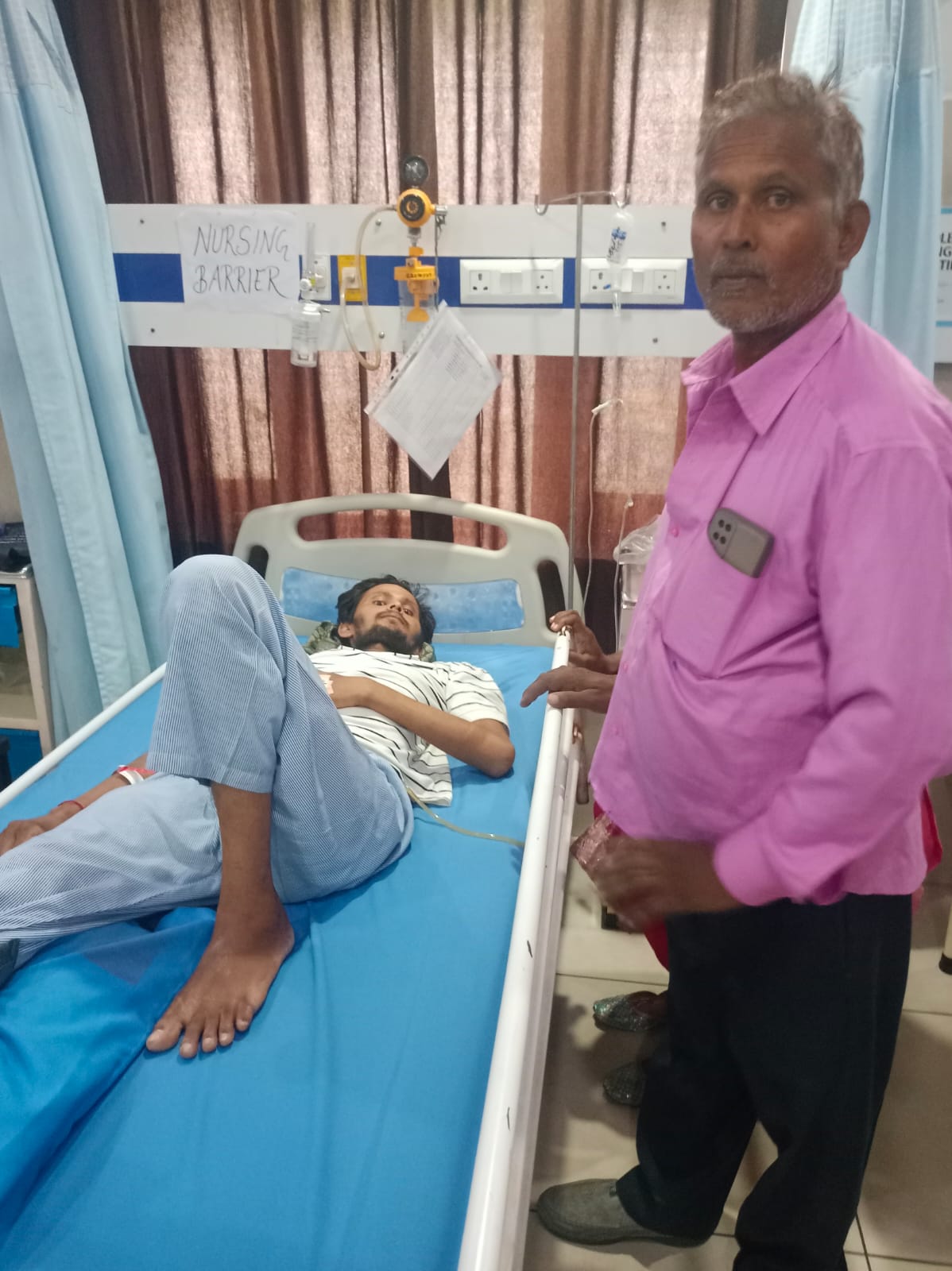 वरिष्ठ पत्रकार के प्रयास से मलेशिया से भारत लाया गया घायल पति और उसकी पत्नी का शव