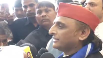 महिला आरक्षण विधेयक पर लोकसभा में गरजे अखिलेश और धर्मेंद्र, सपा मुखिया ने पीएम का लिया नाम 