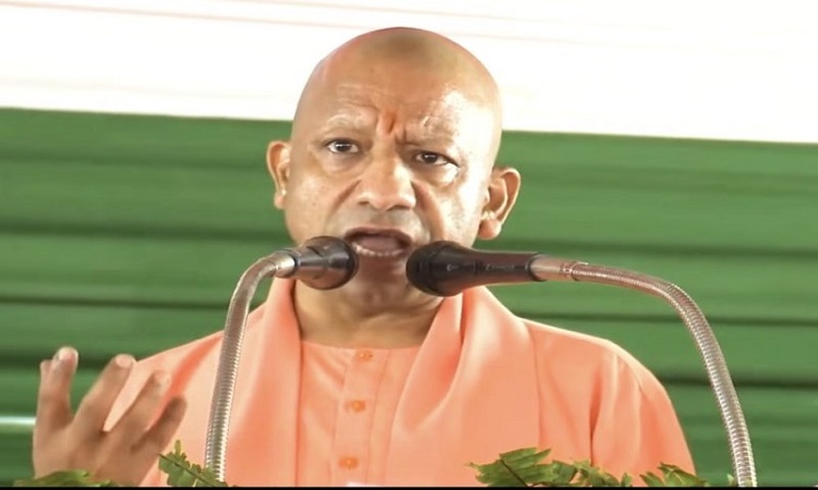 सीएम योगी आदित्यनाथ बोले- ‘जन्मभूमि के ऋण से मुक्त होना ही सच्ची देशभक्ति’