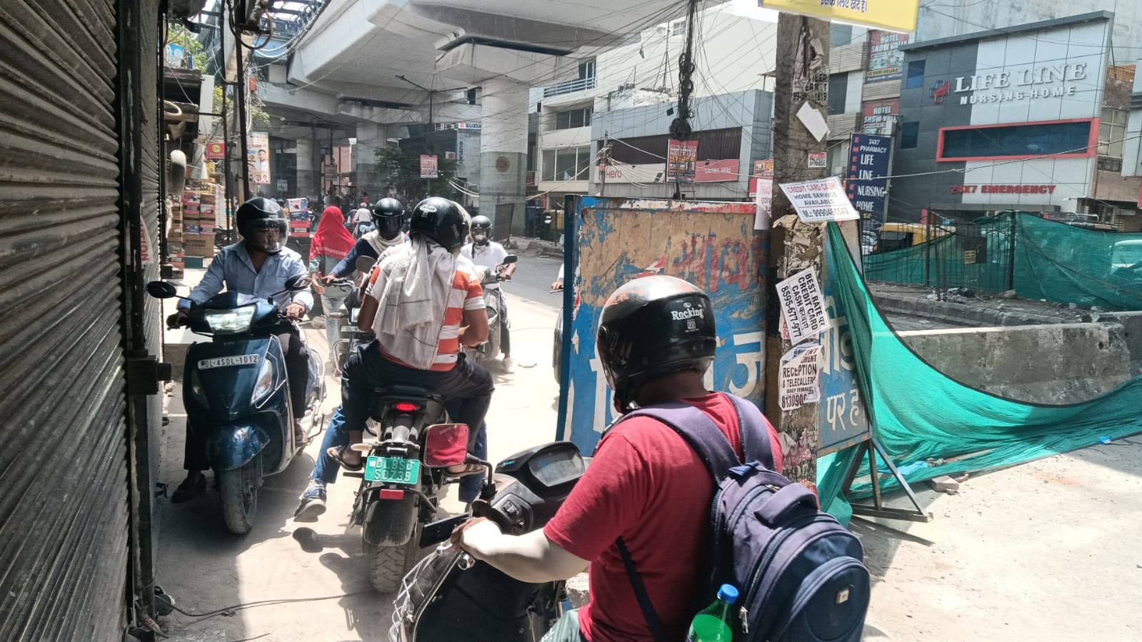 सीवर लाइन मरम्मत के चलते बंद हुआ मुख्य मार्ग, जानिए वैकल्पिक रास्ते