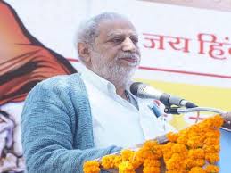 सरकारी खरीद केंद्रों पर लुट रहे किसान