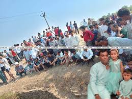 Maharashtra: पारिवारिक विवाद या मानसिक तनाव? पिता ने 4 बच्चों संग कुएं में कूदकर दी जान  