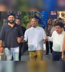 सहारे के बिना चलना भी मुश्किल! मैच देखने पहुंचे विनोद कांबली की हालत देख भावुक हुए फैंस