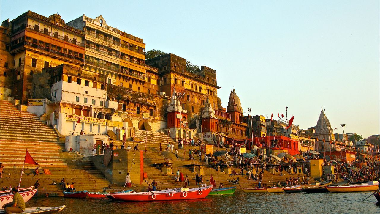 शहर के बाहर शिफ्ट होंगी मीट की दुकानें! नगर निगम के फैसले से कारोबारियों में हड़कंप!