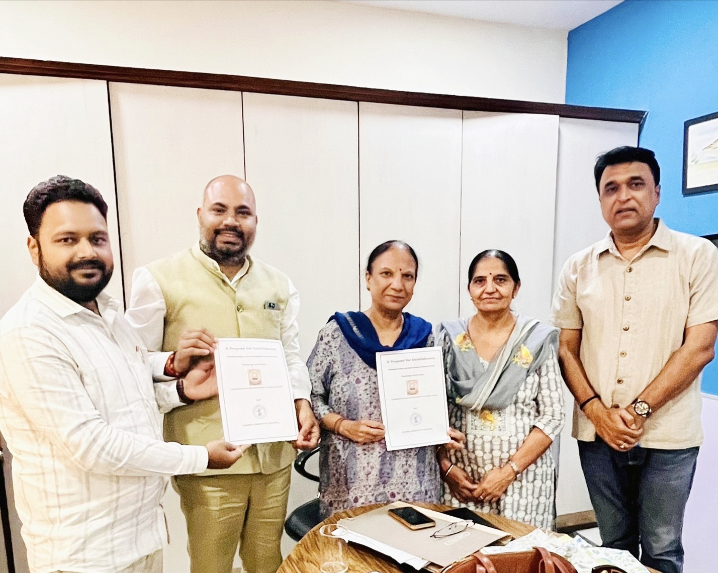लक्ष्मीबाई महाविद्यालय में गिरमिटिया अध्ययन एवं भारतीय प्रवासी शोधपीठ” की स्थापना