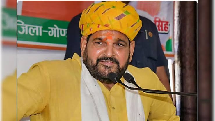 ‘सच बोल दूंगा तो परेशानी…’, राम मंदिर के चढ़ावे को लेकर उठे सवालों पर बोले बृजभूषण शरण सिंह