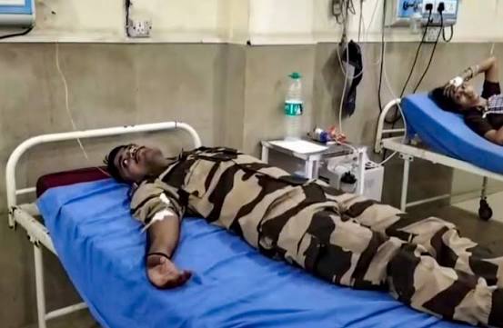  कटरा में CISF की गाड़ी पलटी, 9 जवानों समेत 10 जख्मी, 3 की हालत गंभीर!