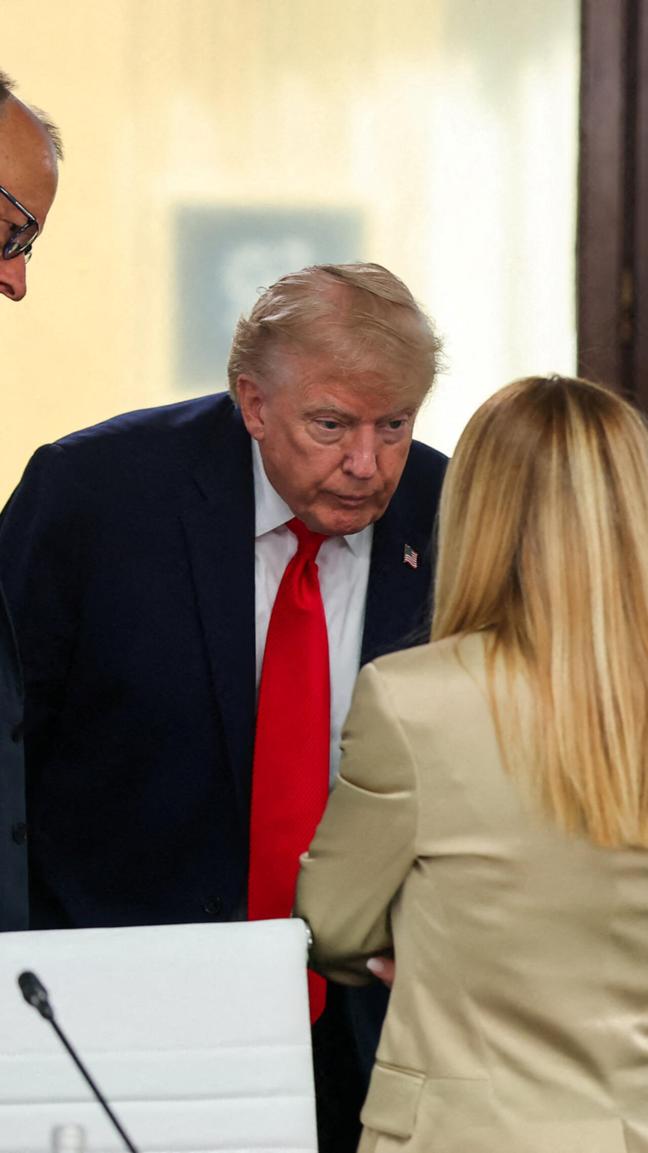 Donald Trump Meloni Row: मेलोनी से भिड़े ट्रंप अब विवाद में डाल रहे घी, बोले- ‘वे हमारे साथ नहीं, ये अच्छी बात नहीं…’
