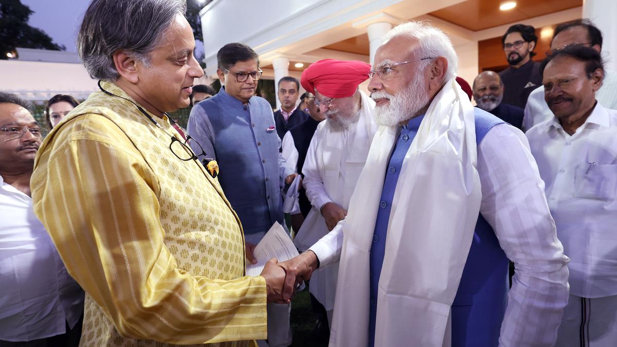 शशि थरूर ने किया PM मोदी का समर्थन तो राहुल गांधी पर BJP हुई हमलावर, कहा- ‘हो गए बेनकाब’
