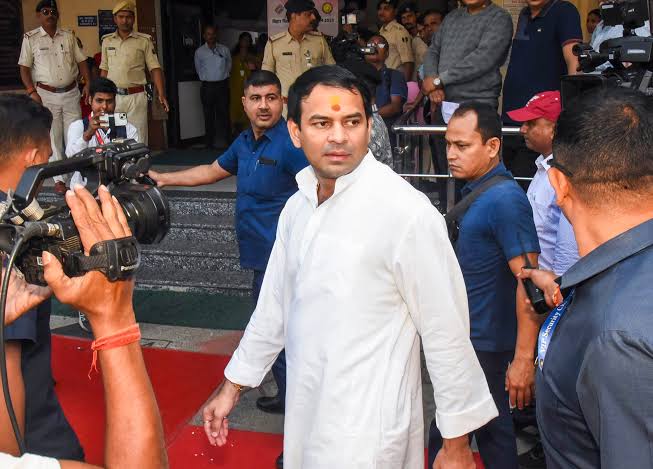 तेज प्रताप यादव ने सम्राट सरकार को वापस की अपनी सुरक्षा, चेतावनी दी, ‘किसी भी अप्रिय घटना…’