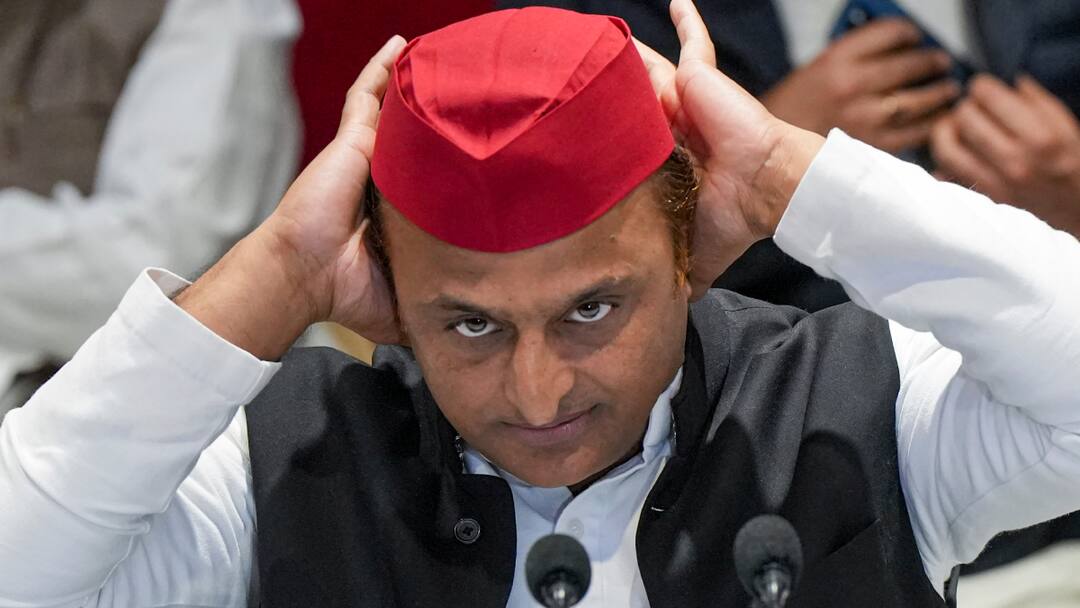 क्या फिर से चले गए वनवास? चढ़ावा चोरी विवाद के बीच अखिलेश यादव ने शेयर किया AI वाला वीडियो