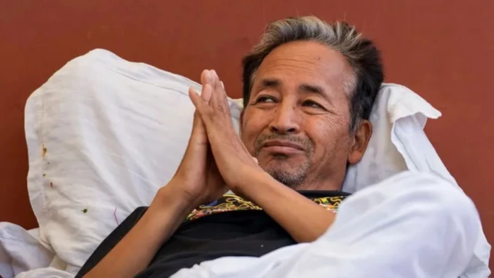 अस्पताल से सोनम वांगचुक ने सरकार को लिखी चिट्ठी, अनशन खत्म करने को तैयार, रखी शर्त