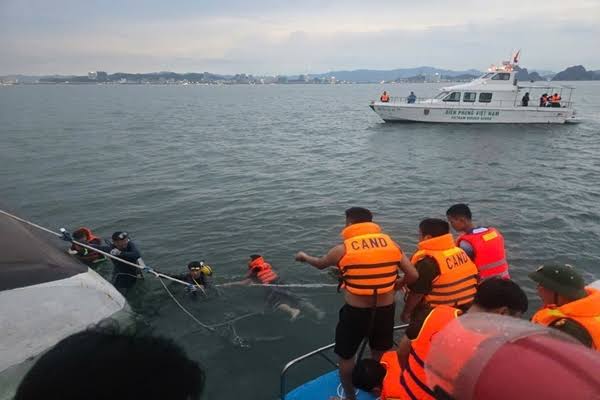 वियतनाम में भारतीय पर्यटकों से भरी नाव पलटी, 15 की मौत, दूतावास ने जारी किया हेल्पलाइन नंबर