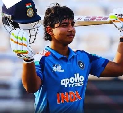 ढाई दिन में जीती वैभव सूर्यवंशी की टीम, इस बार गेंदबाजी से किया कमाल