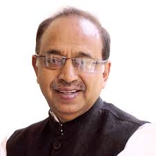  विजय गोयल भड़के, ‘MCD और सरकार के अफसर काम नहीं कर रहे’