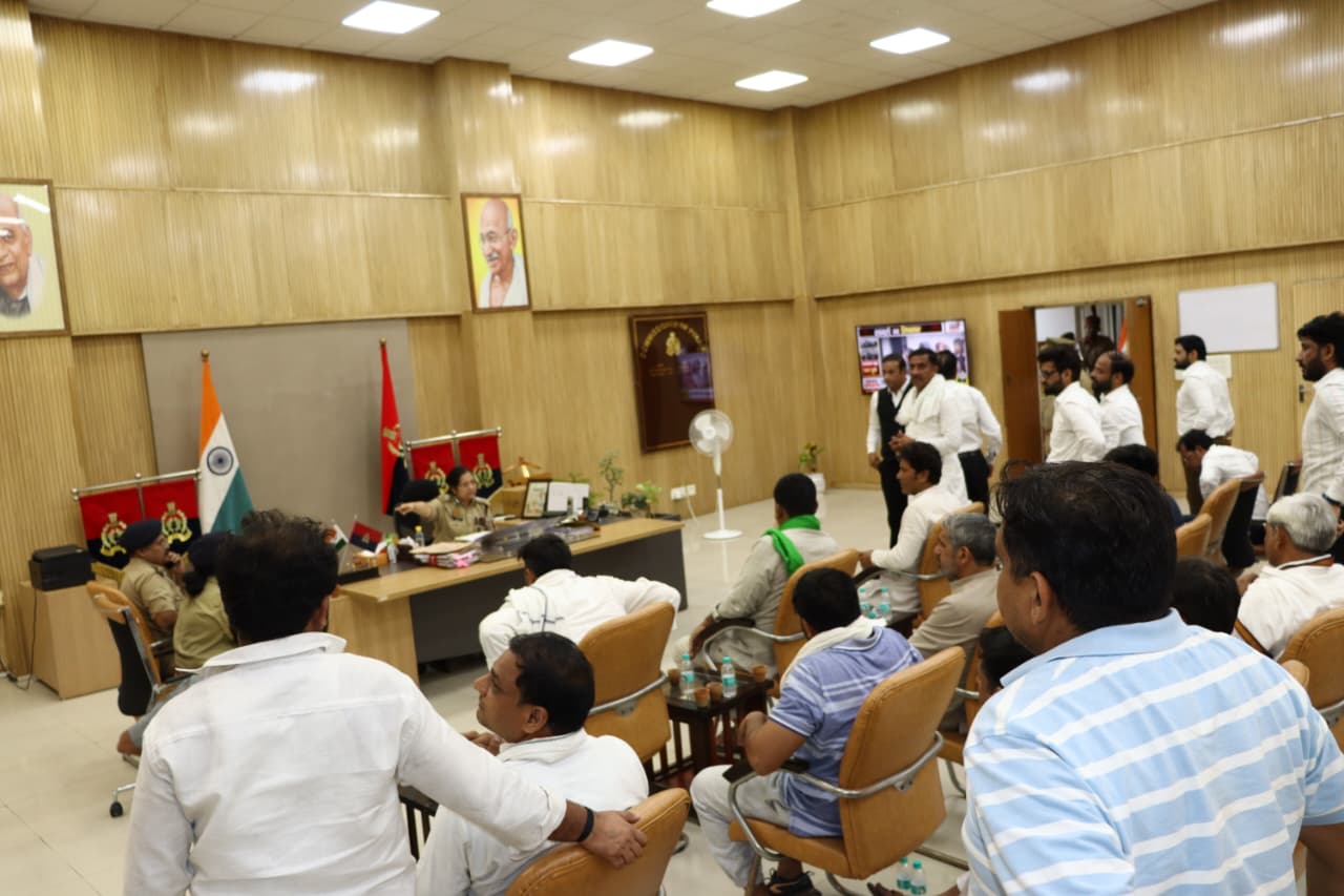 पुलिस कमिश्नर के ठोस आश्वासन के बाद वार्ता संपन्न होने तक किसान संघर्ष मोर्चा का आंदोलन स्थगित