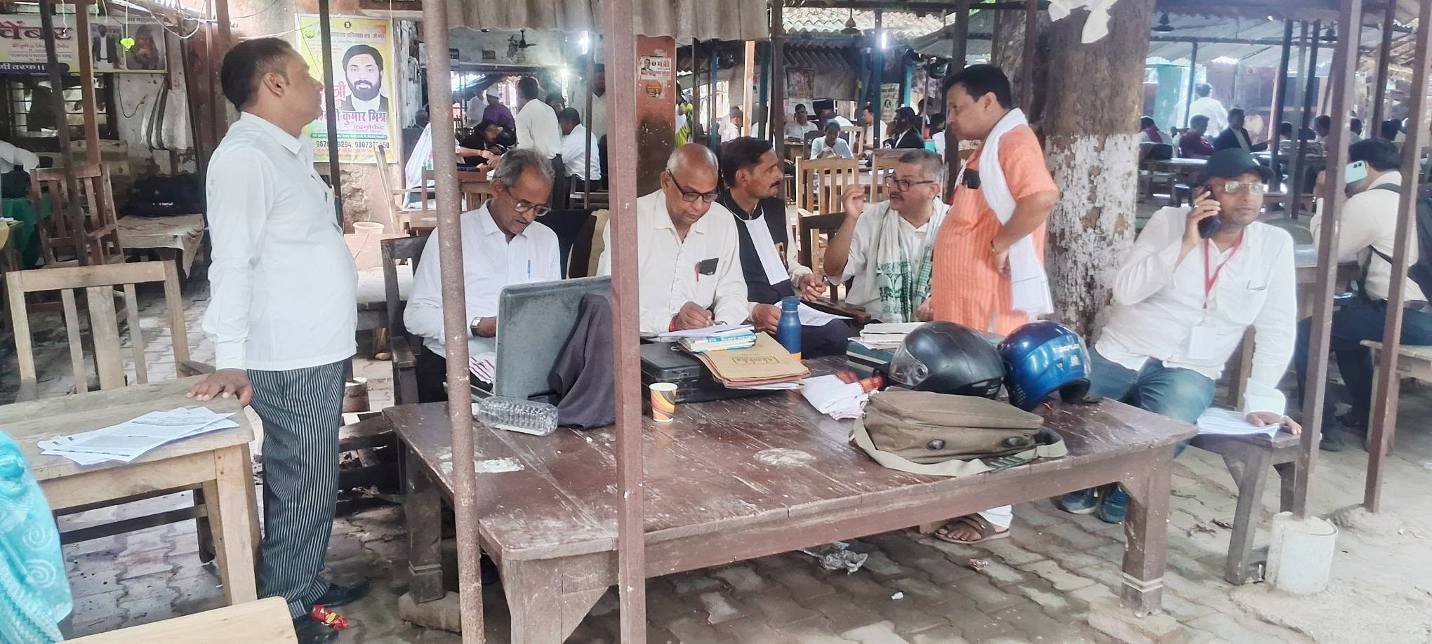 संवैधानिक अधिकारों की गारंटी करे सरकार