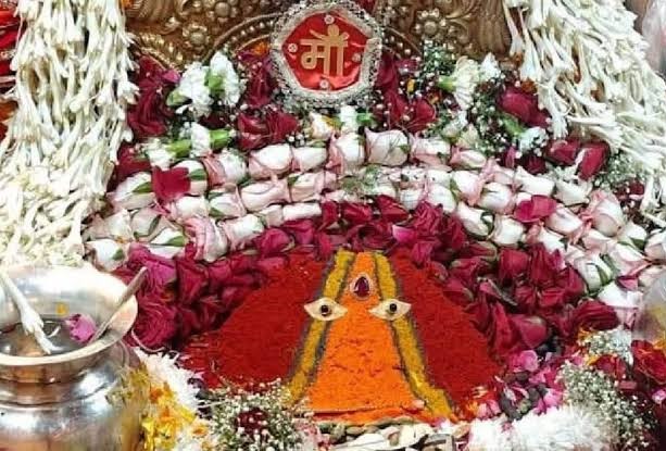चिंतपूर्णी मंदिर में सुगम दर्शन पर्चियों से हुई 16.38 करोड़ की कमाई
