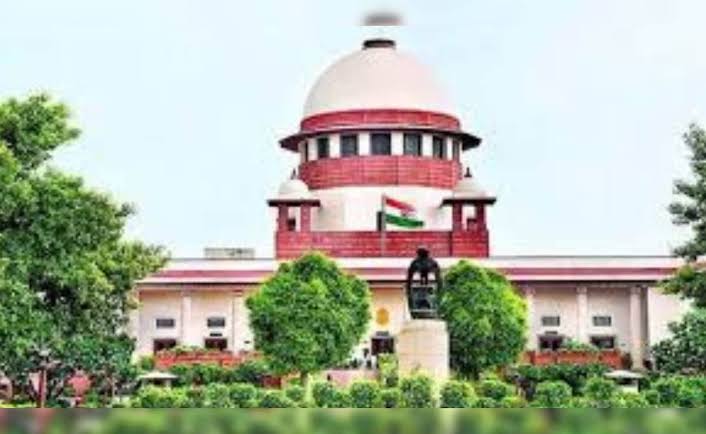 स्कूल-कॉलेजों में खेल को अनिवार्य विषय बनाने की मांग, SC ने सराहना