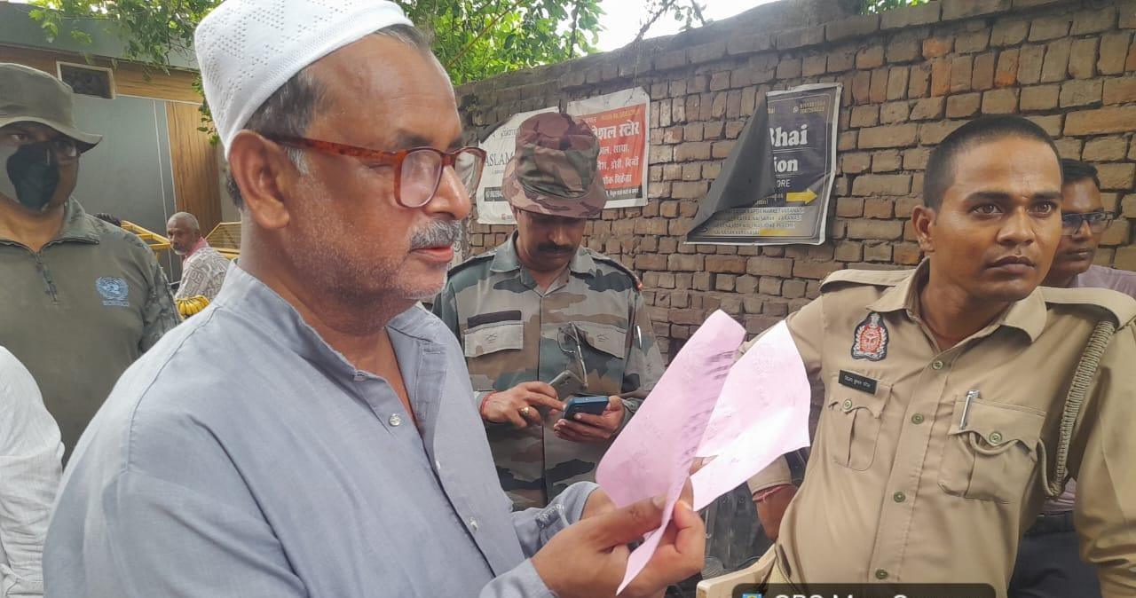 वाराणसी में प्रतिबंध के बाद मीट की बिक्री, प्रशासन ने लगाया जुर्माना