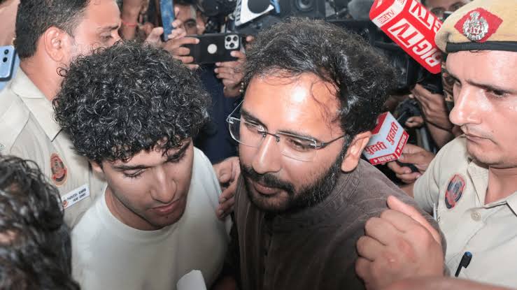 ‘प्रधानमंत्री का अपमान करने पर…’, CJP के सौरभ दास हाई कोर्ट के इस फैसले पर हो गए खुश