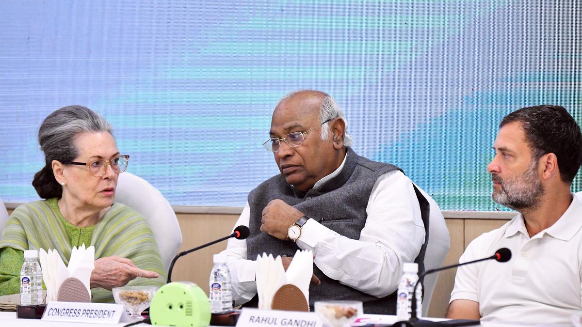 एसआईआर को कांग्रेस गंभीर, ज्ञानेश कुमार की बड़ी घेराबंदी  