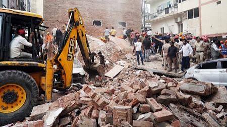 The Bloody Building : छात्रों के लिए काल बन रहे दिल्ली के जर्जर मकान, एक साल में 6 हादसे और 35 मौत 