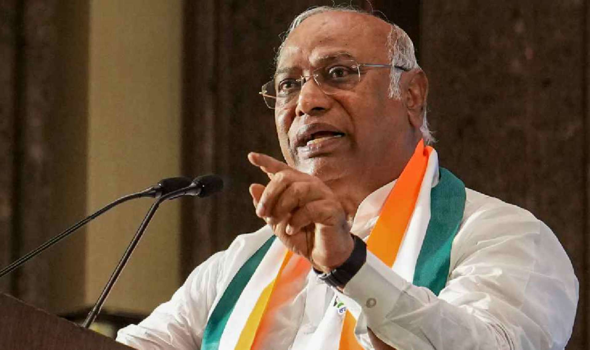 INDIA गठबंधन के बीच 6 पॉइंट पर बनी बात, खड़गे बोले- ‘राष्ट्रपति से मांगेंगे वक्त’
