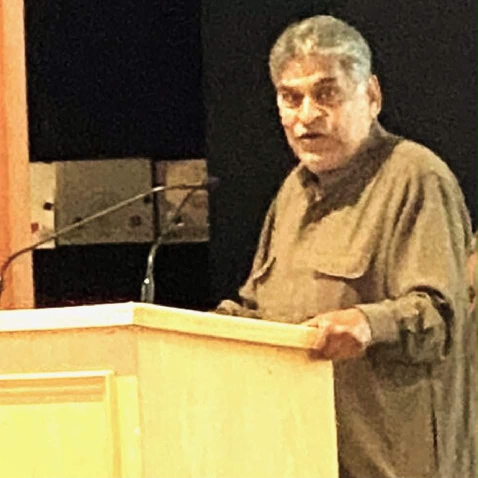 “ काजल कोठा “ किताब को समाजवादी चिंतक प्रो . राज कुमार जैन दिया आशीष