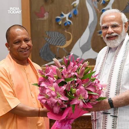 यूपी राज्यसभा चुनाव के चलते दिल्ली में पीएम मोदी से मिले सीएम योगी आदित्यनाथ! 