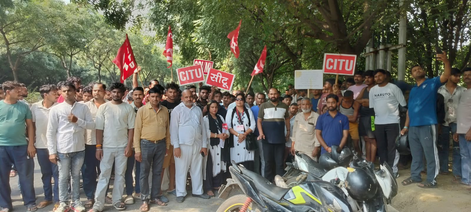 सैकड़ों वेंडर्स के प्रदर्शन के बाद सेक्टर-142 थाना पुलिस से समझौता, 20-22 साल पुराने शाहदरा साप्ताहिक मंगल बाजार को लगाने की मिली सशर्त अनुमति